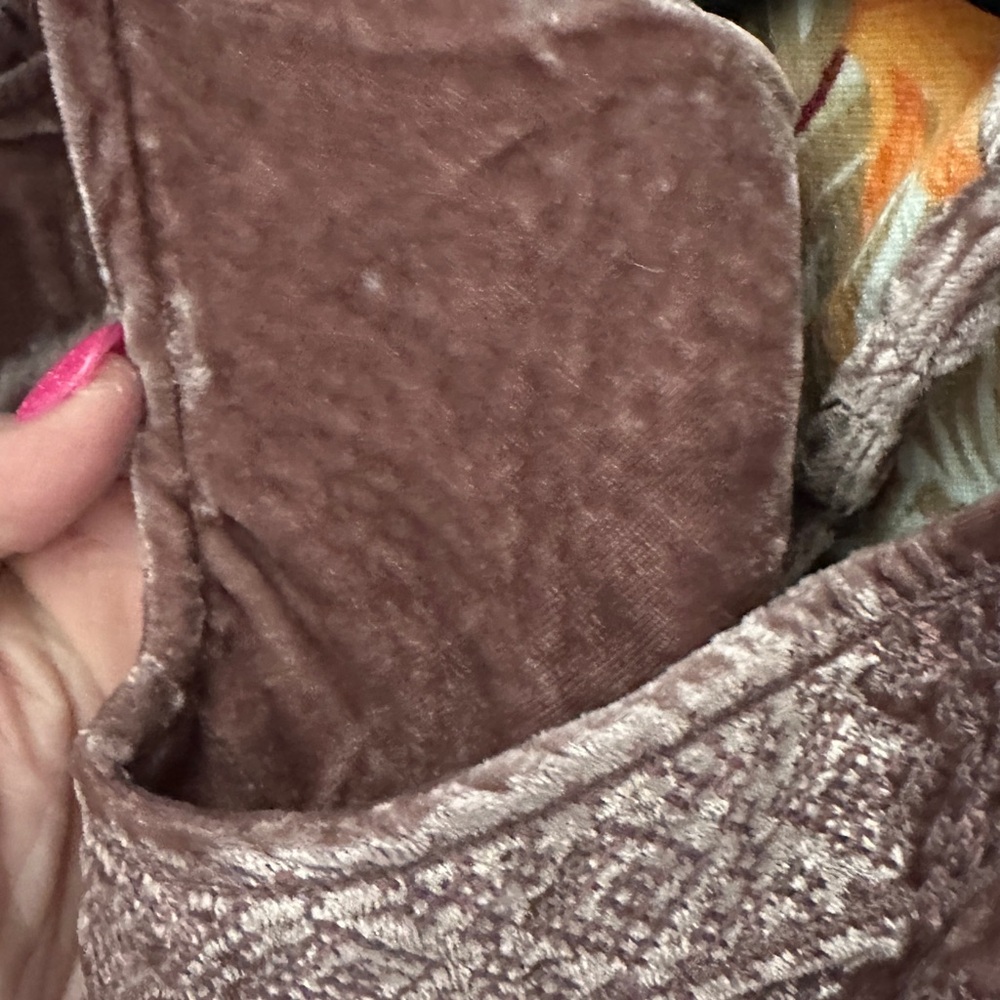 Lucky Brand Embroidered Velvet Cami L Rose Taupe NWT - Picture 11 of 11